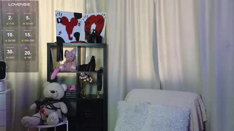 Anna Nolan online show from October 16, 2025, 7:53 am