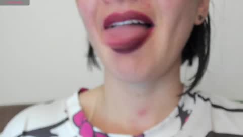 antonia online show from February 20, 2025, 11:32 pm