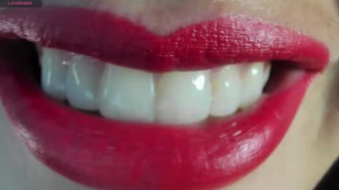 antonia online show from December 18, 2025, 1:28 pm