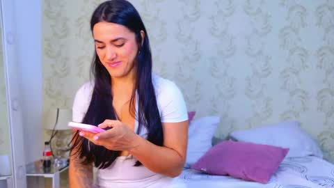 Queen Cruz online show from February 19, 2026, 12:28 am