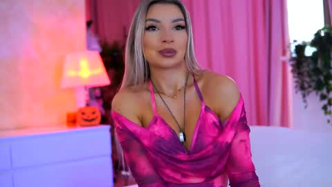 Arielle online show from November 7, 2025, 10:26 am