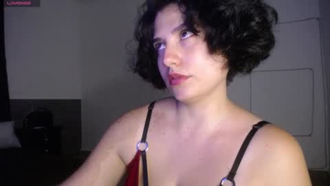 atenea online show from January 5, 2025, 1:56 am