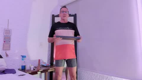 _axelking_ online show from December 3, 2025, 11:30 am