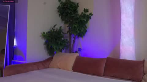 Jess online show from April 27, 2026, 3:26 am