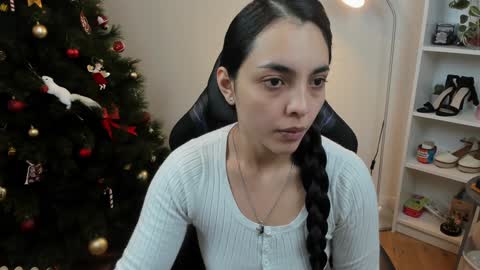 Bella Evans online show from January 14, 2025, 5:40 am