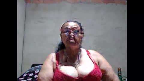 _bellanocturna online show from May 5, 2026, 12:29 am