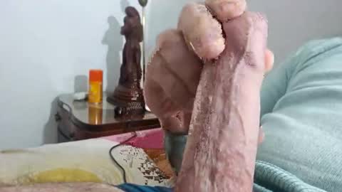 _black_horse_1 online show from April 13, 2026, 12:05 am