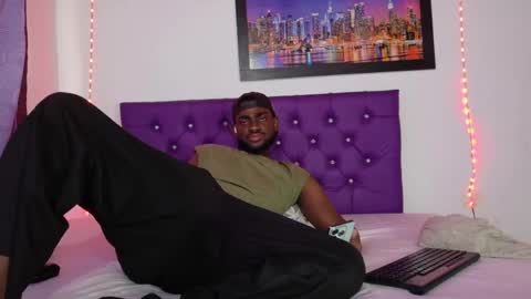 Snapshot of _black_stallion chatting on April 30, 2026, 8:48 pm Andrew online show from April 30, 2026, 8:48 pm