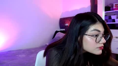   online show from October 16, 2025, 3:07 am