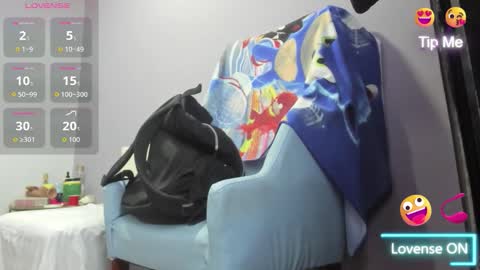  candy jade  online show from December 19, 2025, 10:55 am