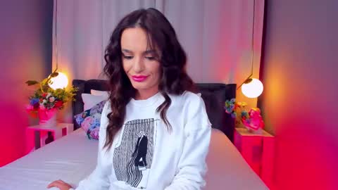 _carlawhite_ online show from November 11, 2025, 4:45 am