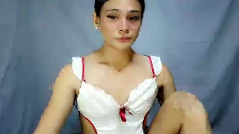 Snapshot of _caroline18_ chatting on August 3, 2026, 1:38 pm Kate flores online show from August 3, 2026, 1:38 pm
