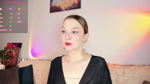 Christina Chris online show from November 23, 2025, 7:41 am