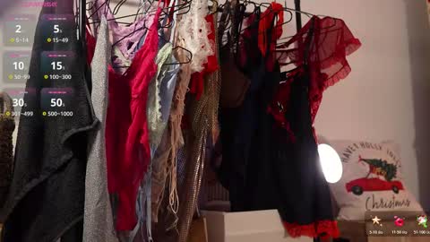 Snapshot of _cindy_rella_ chatting on December 17, 2025, 4:35 pm _cindy_rella_ online show from December 17, 2025, 4:35 pm