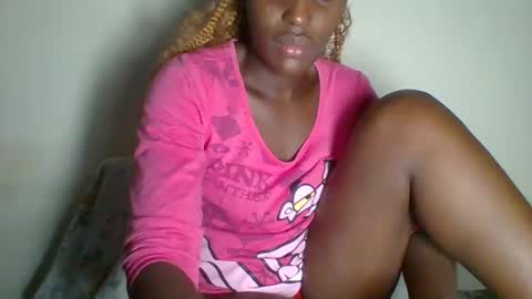 clara online show from February 14, 2025, 2:39 am