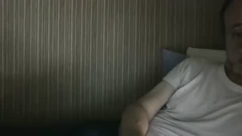 Snapshot of _col_t chatting on June 21, 2026, 5:21 am I hate social media Odio las redes sociales online show from June 21, 2026, 5:21 am