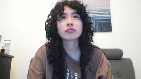 Chloe and Sky online show from October 17, 2025, 3:42 am