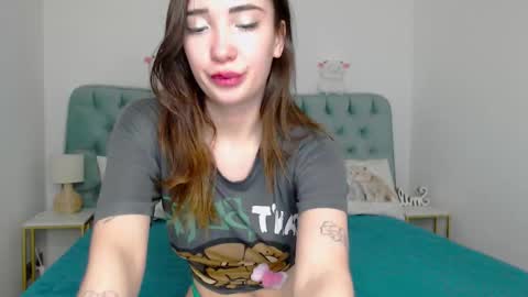 Snapshot of _cotton_candyy chatting on December 17, 2025, 9:48 am _cotton_candyy online show from December 17, 2025, 9:48 am