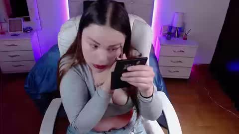 Cristal online show from September 11, 2025, 12:49 pm