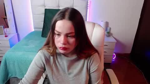 Cristal online show from September 18, 2025, 1:24 pm