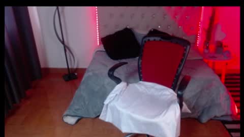 Cristal online show from October 30, 2025, 7:14 pm