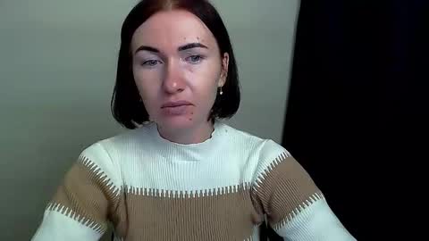 Snapshot of _cutie_and_shy_ chatting on October 8, 2025, 7:06 am _cutie_and_shy_ online show from October 8, 2025, 7:06 am