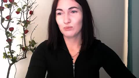 Snapshot of _cutie_and_shy_ chatting on April 8, 2026, 6:35 am _cutie_and_shy_ online show from April 8, 2026, 6:35 am