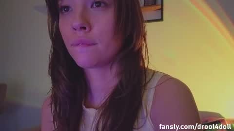 DemiDee online show from June 15, 2026, 9:17 pm