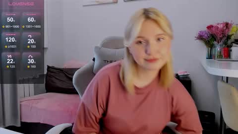 Snapshot of _dewpoint_ chatting on September 15, 2025, 11:21 am Ri   online show from September 15, 2025, 11:21 am