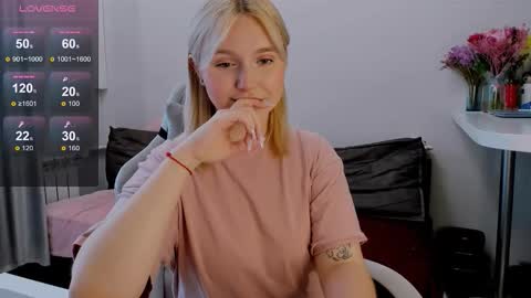 Snapshot of _dewpoint_ chatting on September 16, 2025, 8:37 am Ri   online show from September 16, 2025, 8:37 am