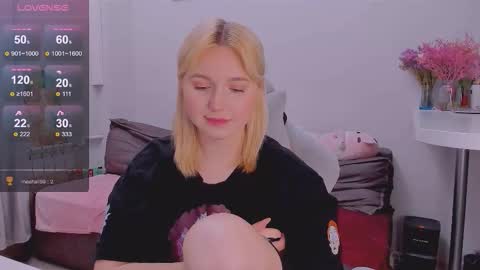 Snapshot of _dewpoint_ chatting on September 25, 2025, 8:01 pm Ri   online show from September 25, 2025, 8:01 pm