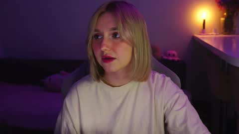 Snapshot of _dewpoint_ chatting on November 2, 2025, 4:20 pm Ri   online show from November 2, 2025, 4:20 pm