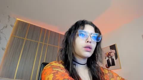 Snapshot of _dollargirl_ chatting on March 9, 2026, 2:10 pm Abril online show from March 9, 2026, 2:10 pm