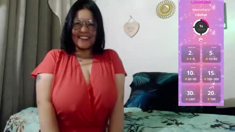 Snapshot of _donniia_ chatting on December 22, 2025, 9:45 pm Dannia online show from December 22, 2025, 9:45 pm