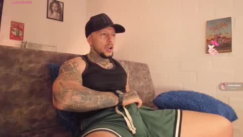 Snapshot of _emilio_escobar chatting on November 30, 2025, 10:19 am Emilio online show from November 30, 2025, 10:19 am