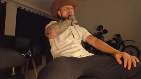 Emilio online show from January 14, 2026, 8:20 am