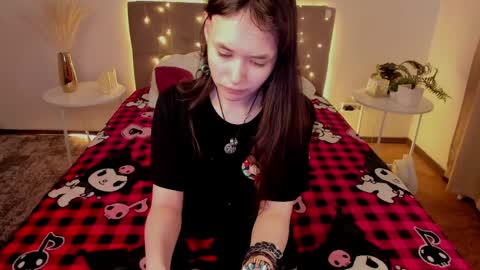 _emily__strike_ online show from May 18, 2026, 1:45 am
