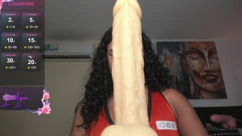 _emily_perez online show from January 8, 2025, 7:13 pm