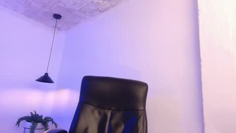 Snapshot of _emilywalker1 chatting on December 30, 2024, 3:24 pm Emily walker online show from December 30, 2024, 3:24 pm