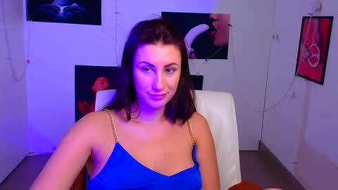 Emma online show from December 13, 2024, 4:27 pm