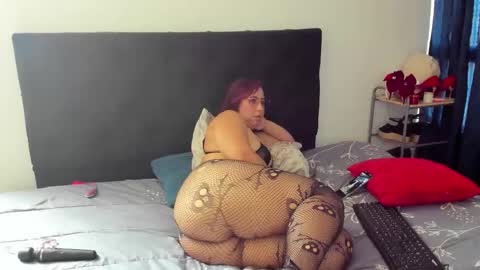 Snapshot of _emma_loyd_ chatting on February 6, 2026, 6:33 pm Emma online show from February 6, 2026, 6:33 pm