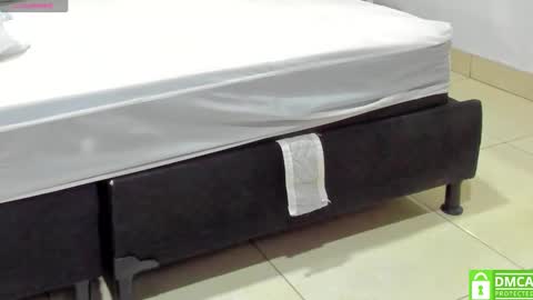 _eris_rose online show from November 8, 2025, 6:51 pm