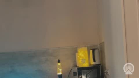 Eva online show from January 9, 2026, 8:43 pm