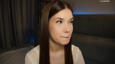 Alice online show from February 27, 2025, 6:42 pm