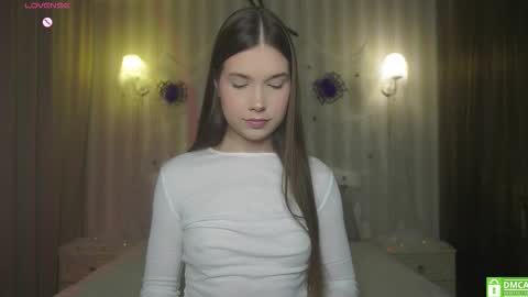 Alice online show from November 6, 2025, 7:59 pm