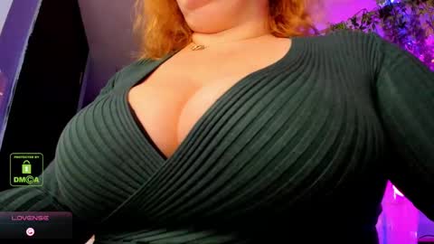 Snapshot of _fantastic_ellie_ chatting on March 10, 2025, 12:51 am Wow mommy online show from March 10, 2025, 12:51 am