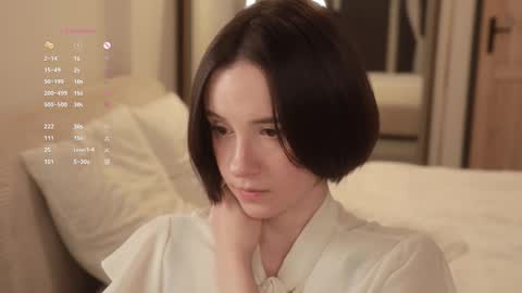 Essie  online show from March 11, 2026, 4:57 pm