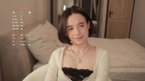 Essie  online show from March 26, 2026, 6:24 pm