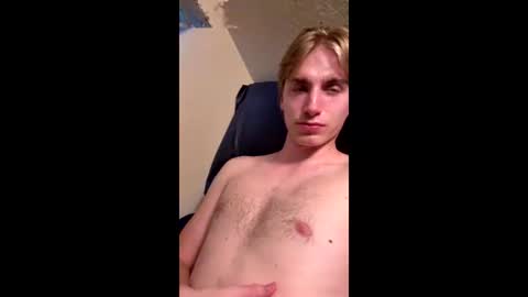 Snapshot of _frosty_69 chatting on March 27, 2026, 2:17 pm _frosty_69 online show from March 27, 2026, 2:17 pm