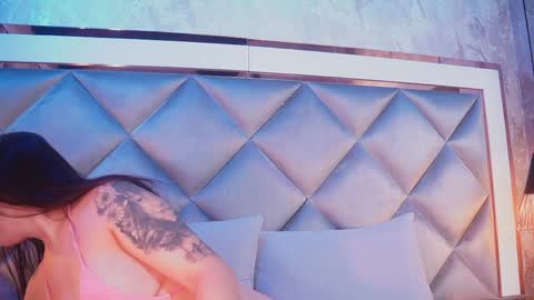 _giggy online show from April 7, 2026, 11:43 am